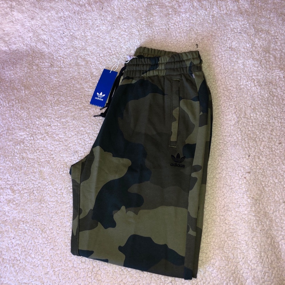 Adidas sweatpants